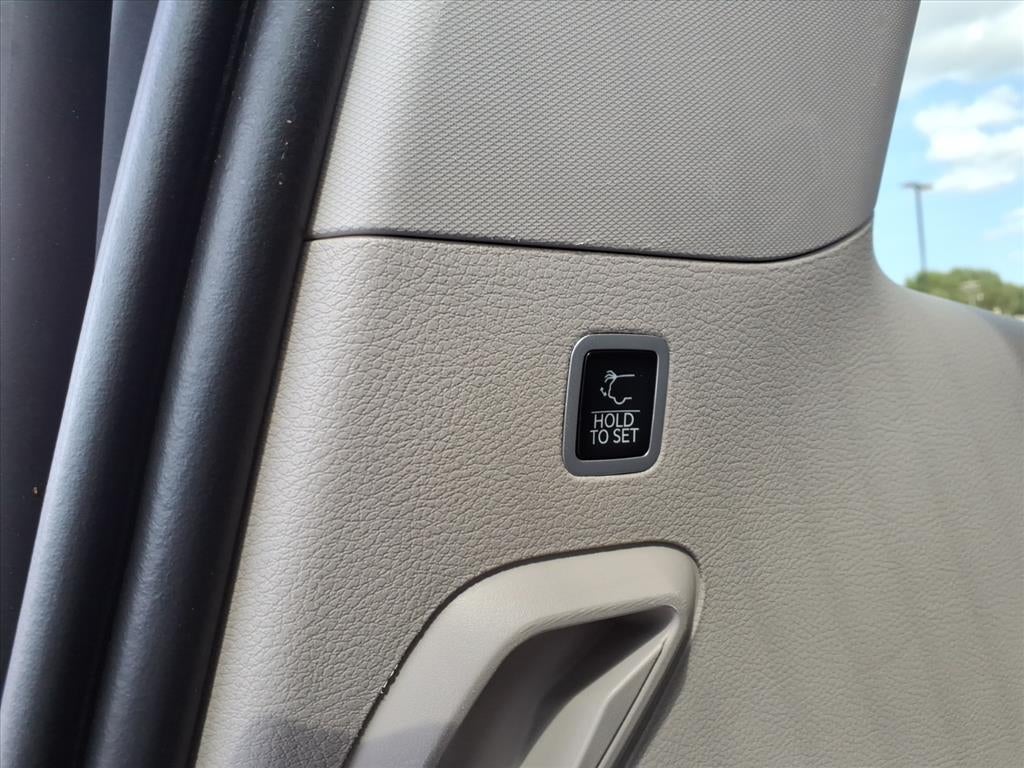 2024 Jeep Wagoneer Series II 4x2