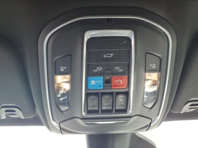 2022 Jeep Wagoneer Series III Carbide 4x2