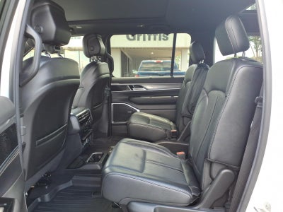2022 Jeep Wagoneer Series III Carbide 4x2