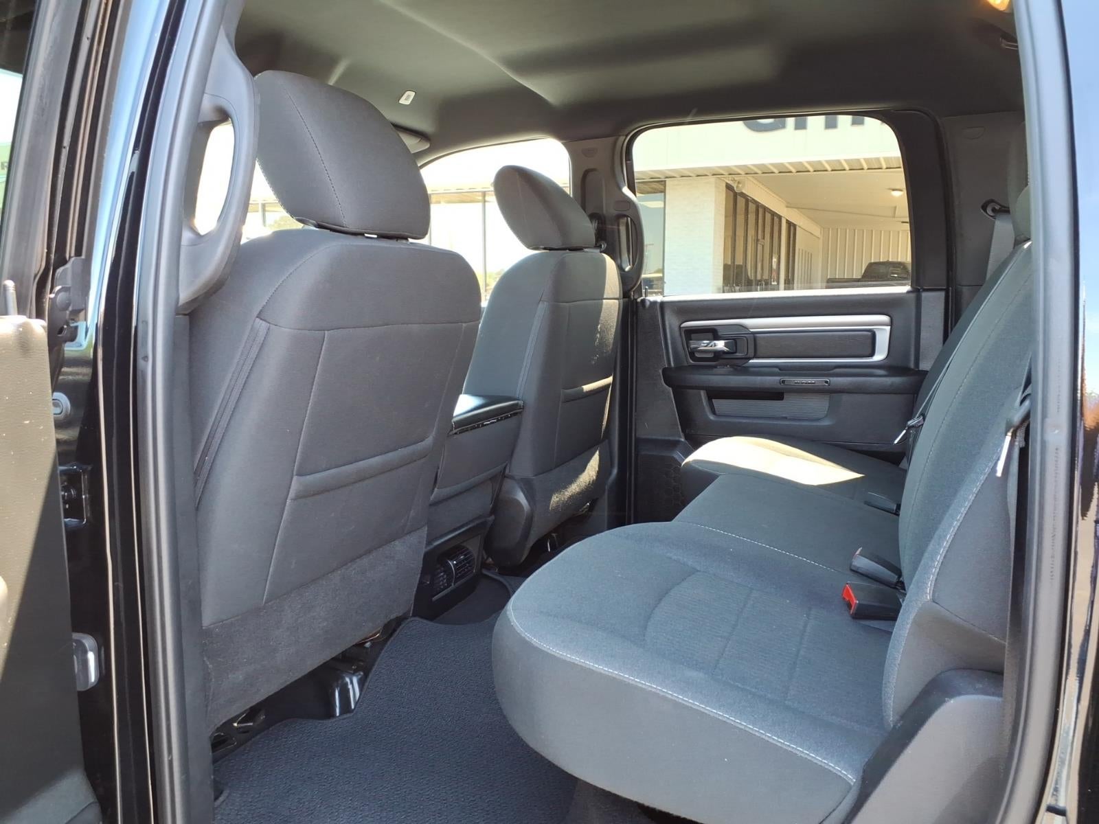 2024 RAM 1500 Classic Warlock Crew Cab 4x2 5'7' Box