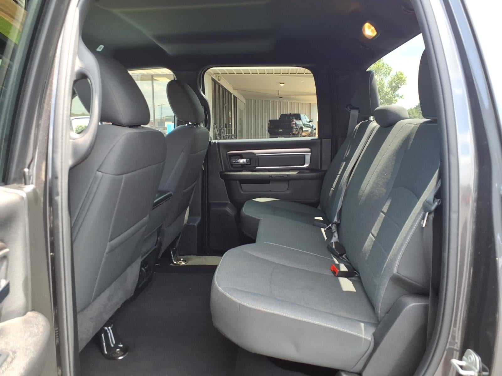 2024 RAM 1500 Classic Warlock Crew Cab 4x2 5'7' Box