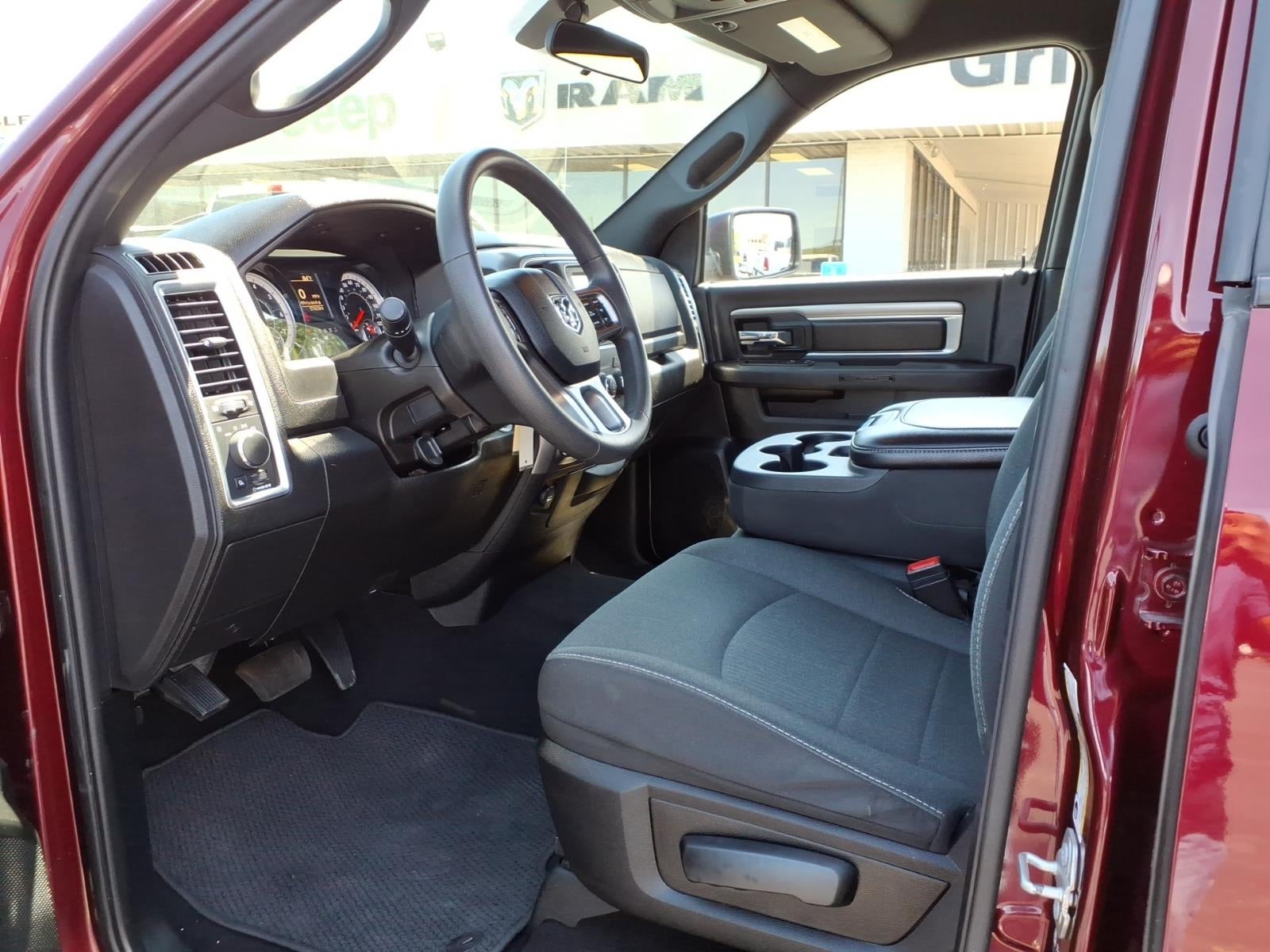 2024 RAM 1500 Classic Warlock Crew Cab 4x4 5'7' Box