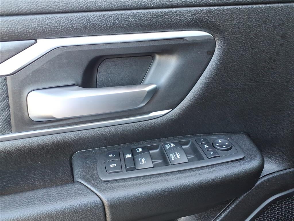 2022 RAM 1500 Big Horn Quad Cab 4x2 6'4' Box