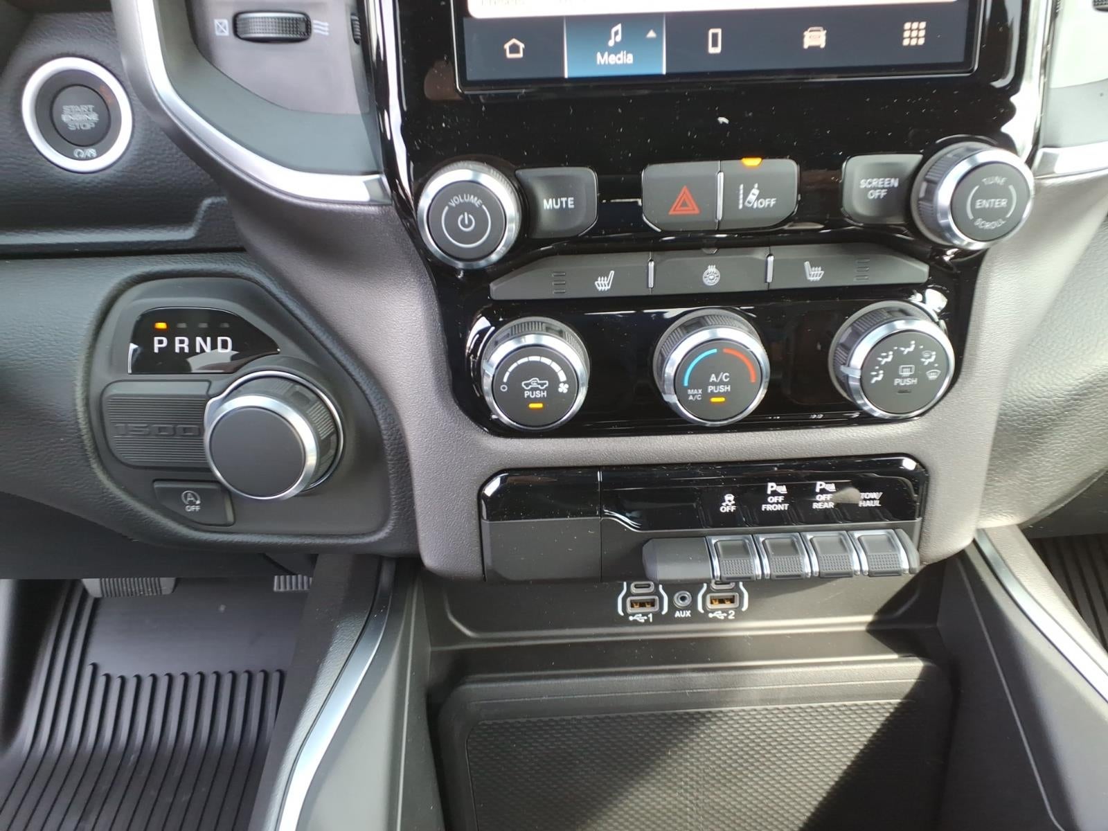 2026 RAM Ram 1500 RAM 1500 BIG HORN CREW CAB 4X2 5'7' BOX