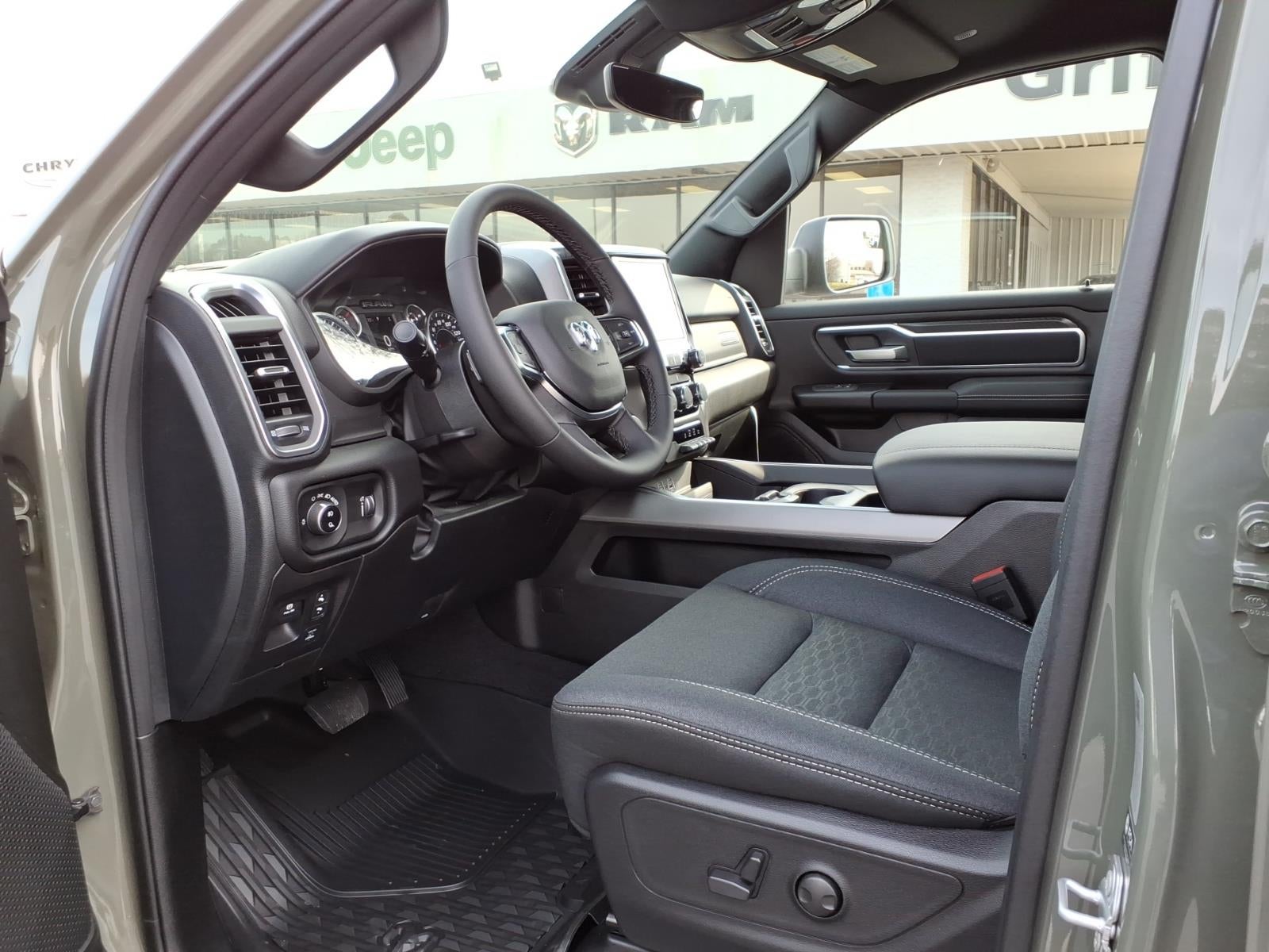 2026 RAM Ram 1500 RAM 1500 BIG HORN CREW CAB 4X2 5'7' BOX