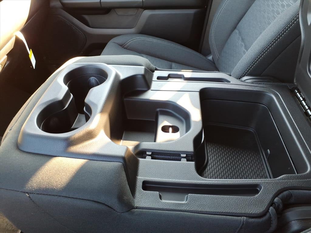 2026 RAM Ram 1500 RAM 1500 EXPRESS CREW CAB 4X2 5'7' BOX