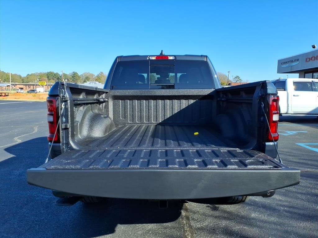 2026 RAM Ram 1500 RAM 1500 EXPRESS CREW CAB 4X2 5'7' BOX
