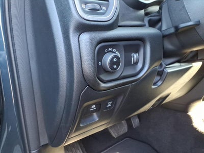 2026 RAM Ram 1500 RAM 1500 EXPRESS CREW CAB 4X2 5'7' BOX