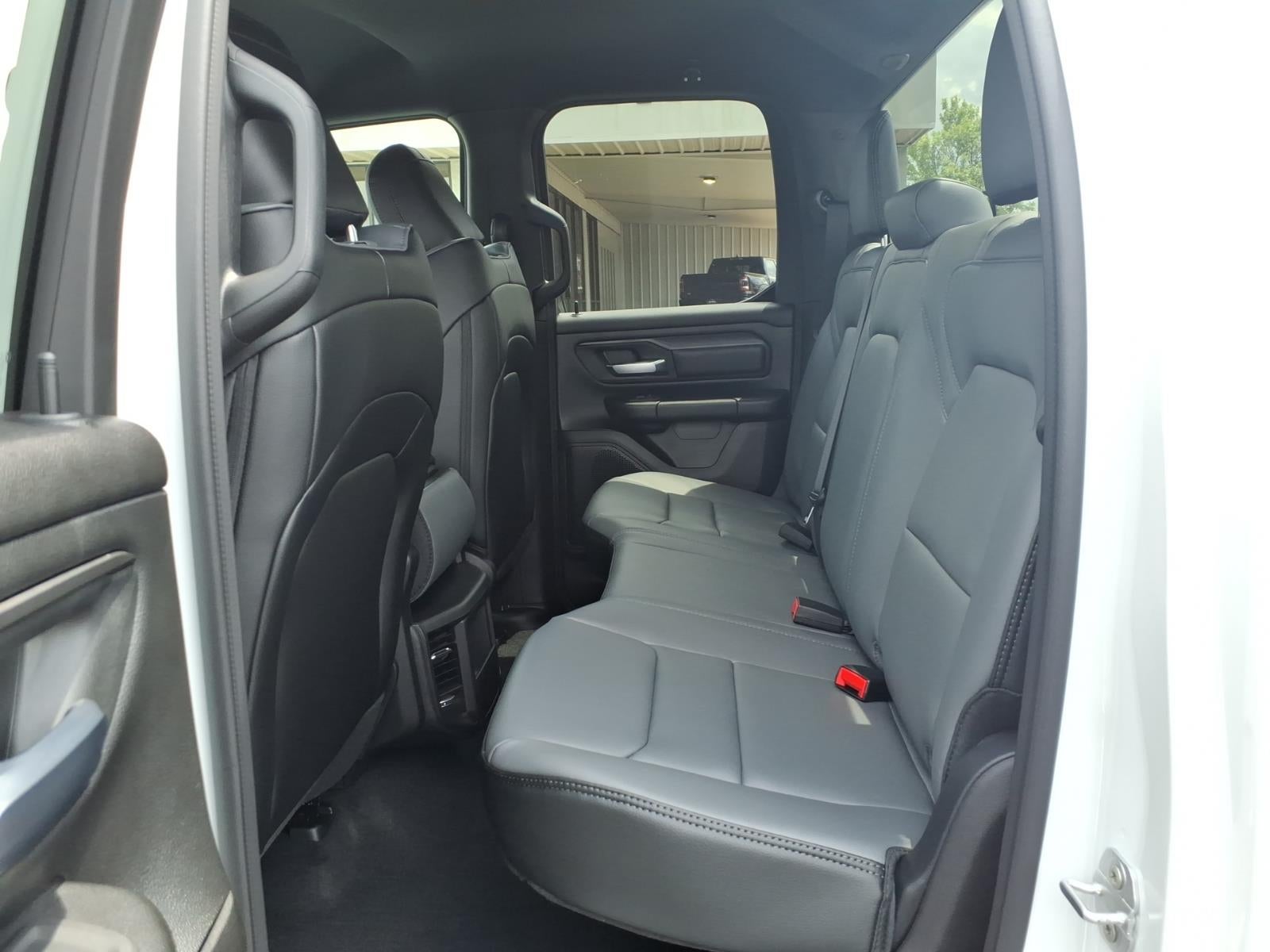 2026 RAM Ram 1500 RAM 1500 TRADESMAN QUAD CAB 4X2 6'4' BOX