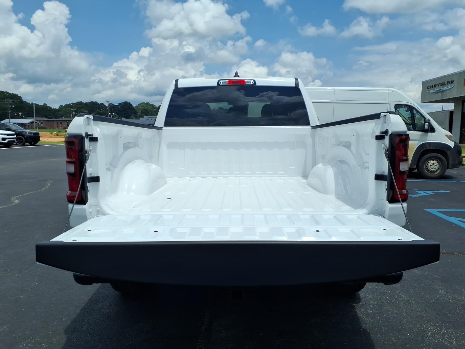 2026 RAM Ram 1500 RAM 1500 TRADESMAN QUAD CAB 4X2 6'4' BOX