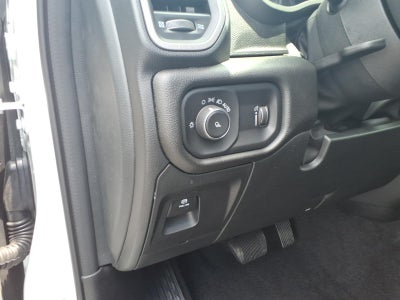 2026 RAM Ram 1500 RAM 1500 TRADESMAN QUAD CAB 4X2 6'4' BOX
