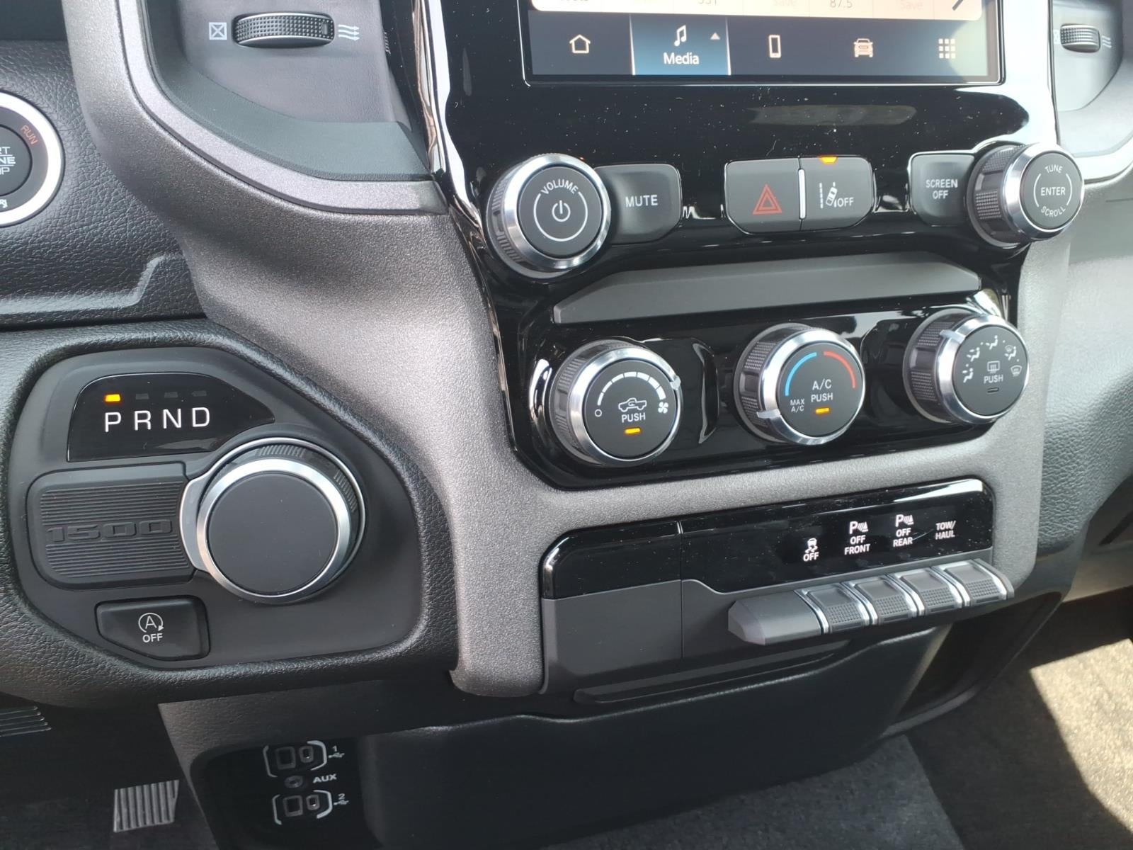 2026 RAM Ram 1500 RAM 1500 TRADESMAN QUAD CAB 4X2 6'4' BOX