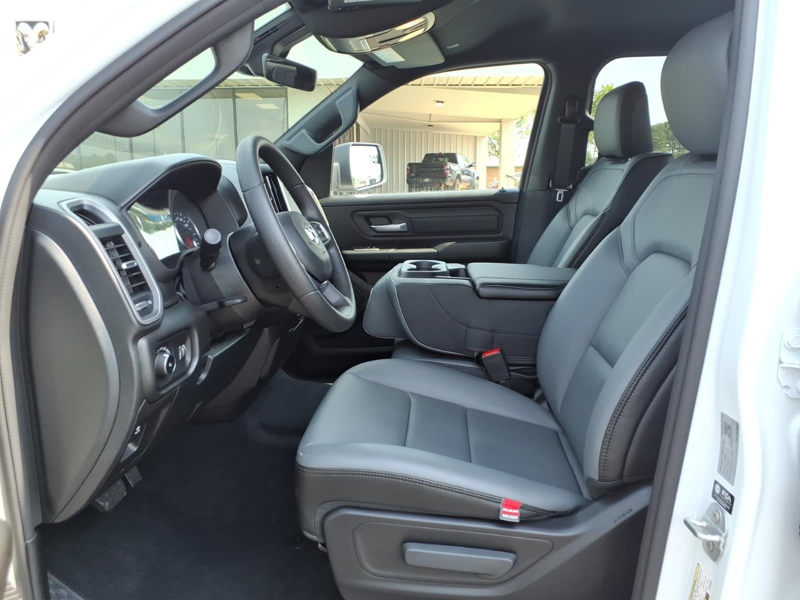 2026 RAM Ram 1500 RAM 1500 TRADESMAN QUAD CAB 4X2 6'4' BOX