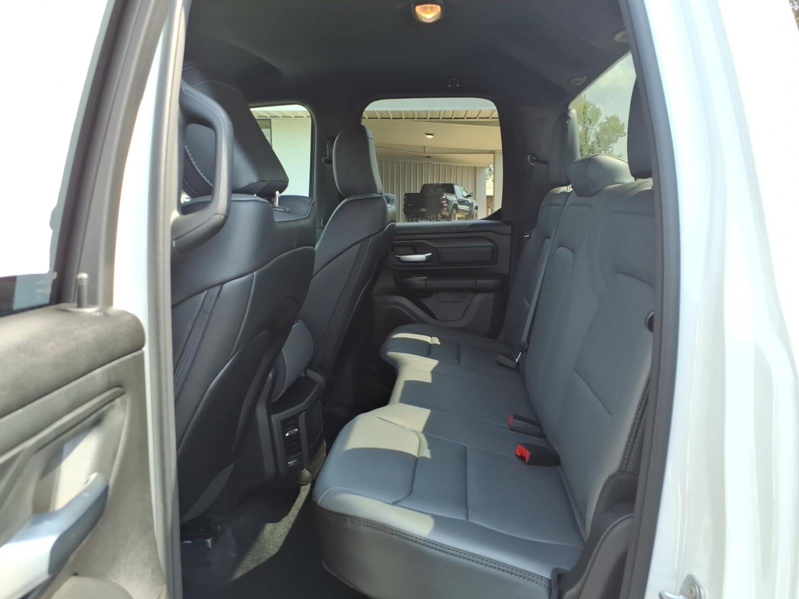 2026 RAM Ram 1500 RAM 1500 TRADESMAN QUAD CAB 4X2 6'4' BOX