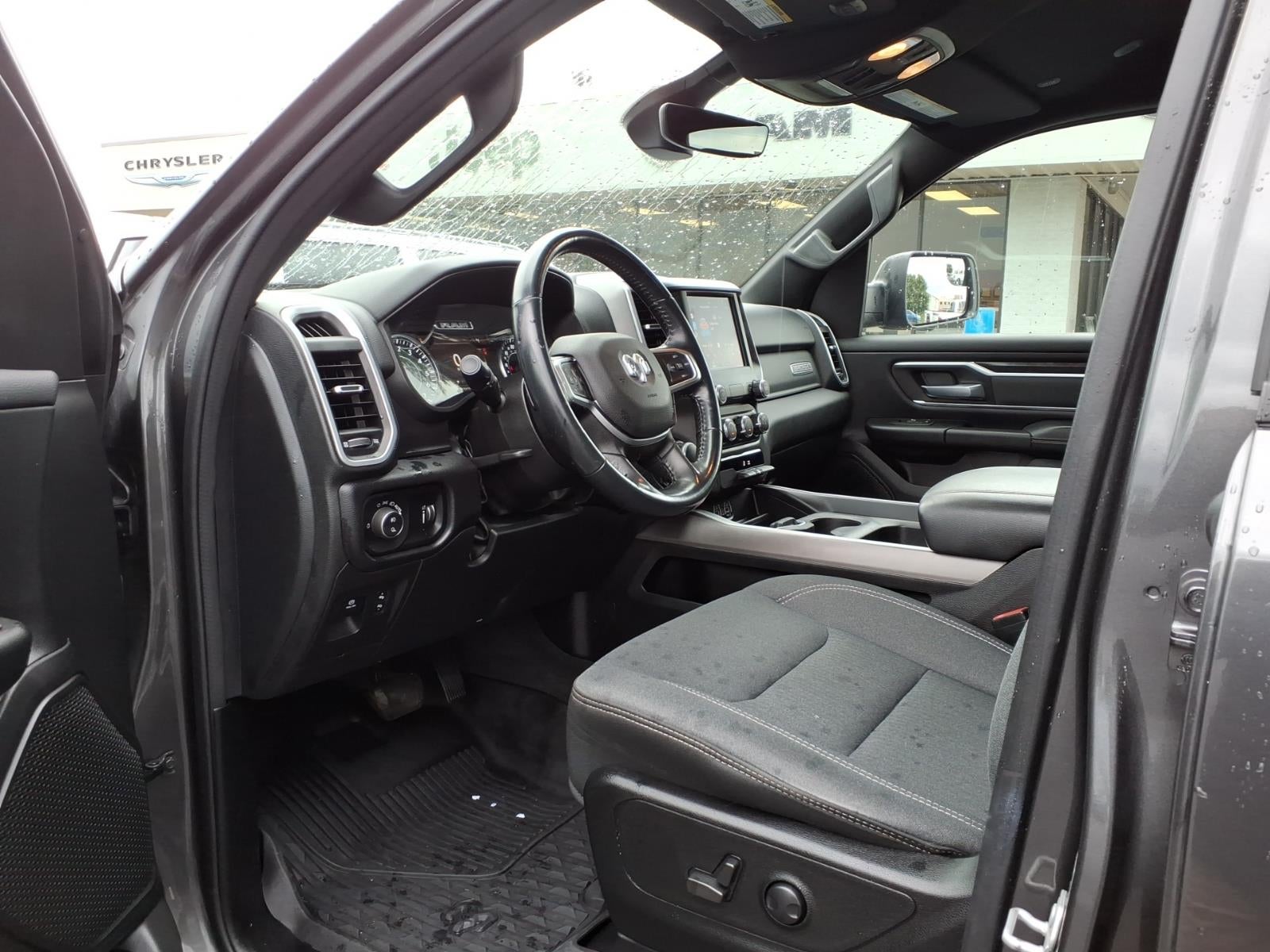 2022 RAM 1500 Big Horn Crew Cab 4x4 5'7' Box