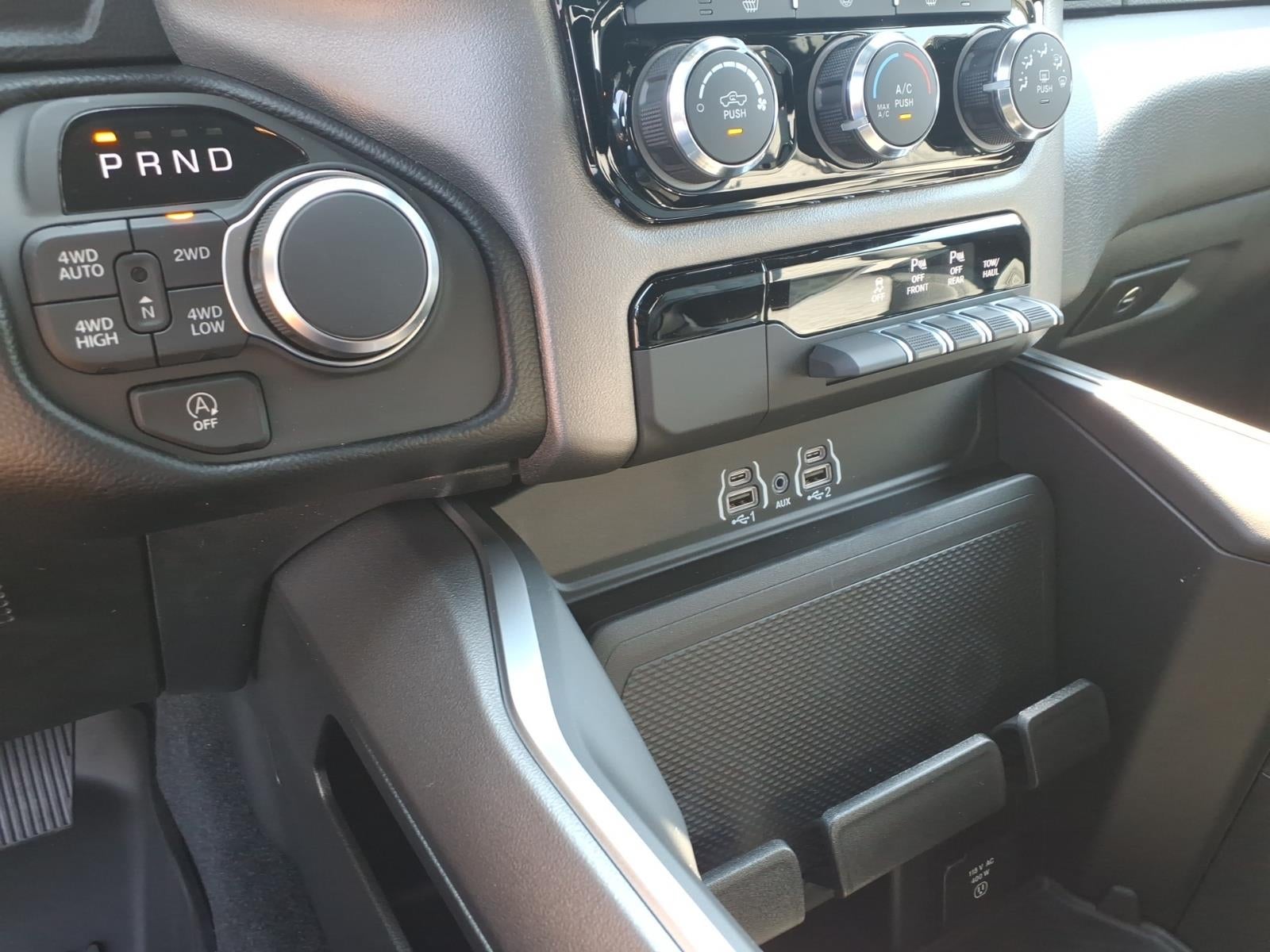 2026 RAM 1500 RAM 1500 BIG HORN CREW CAB 4X4 5'7' BOX