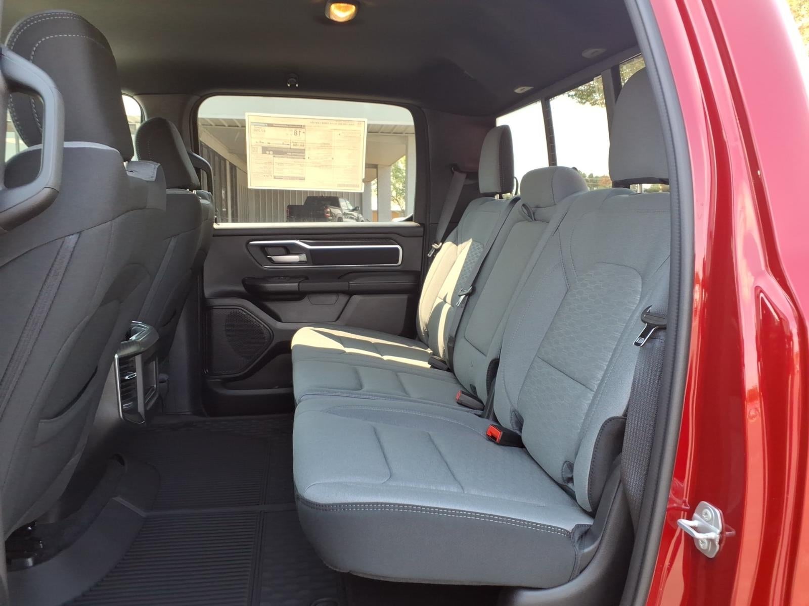 2026 RAM 1500 RAM 1500 BIG HORN CREW CAB 4X4 5'7' BOX