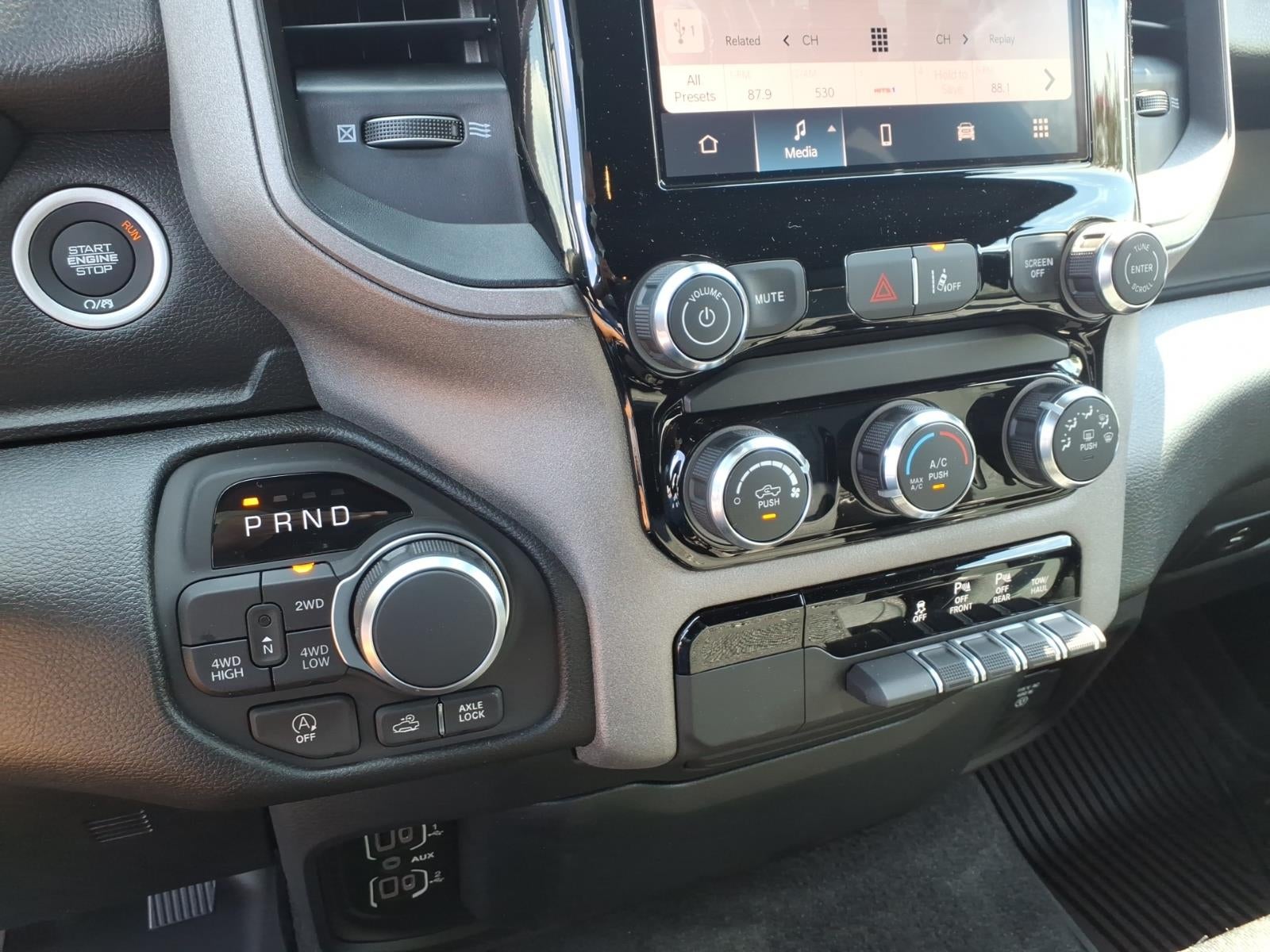 2026 RAM 1500 RAM 1500 WARLOCK CREW CAB 4X4 5'7' BOX