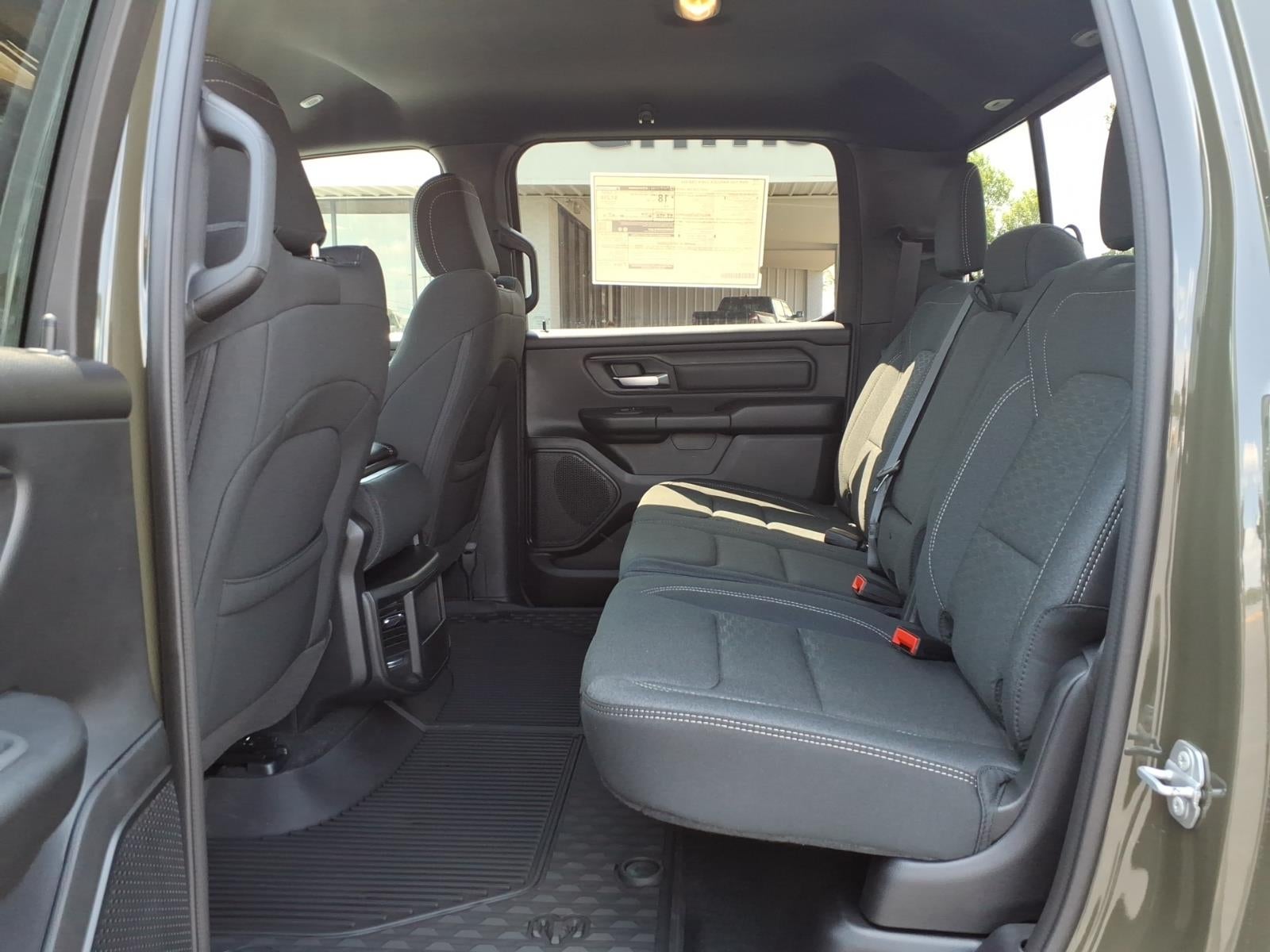 2026 RAM 1500 RAM 1500 WARLOCK CREW CAB 4X4 5'7' BOX