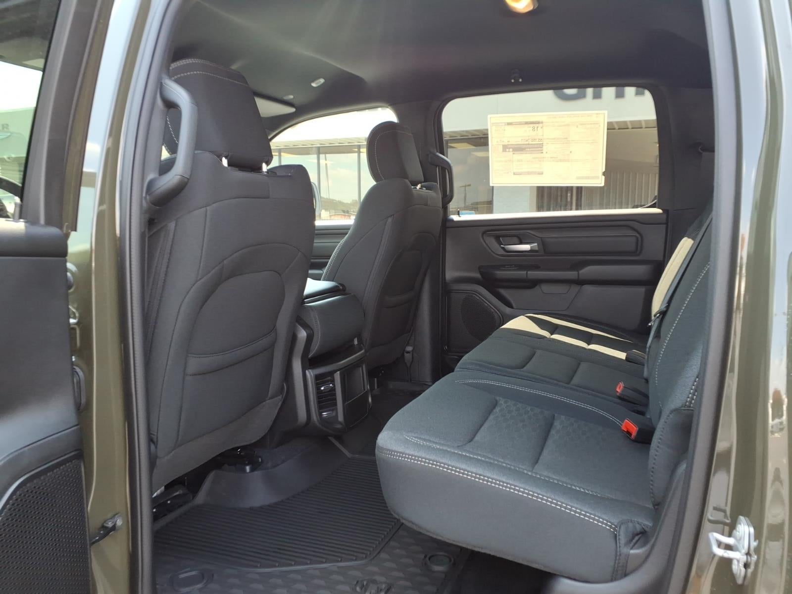 2026 RAM 1500 RAM 1500 WARLOCK CREW CAB 4X4 5'7' BOX