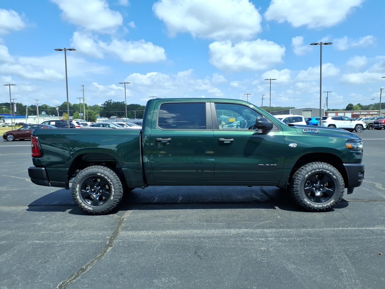 2026 RAM 1500 RAM 1500 WARLOCK CREW CAB 4X4 5'7' BOX