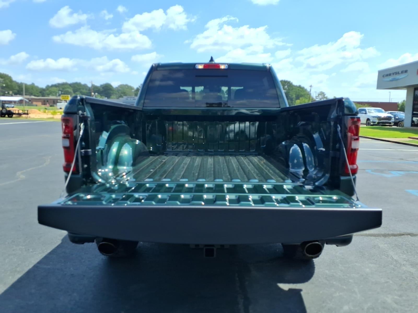 2026 RAM 1500 RAM 1500 WARLOCK CREW CAB 4X4 5'7' BOX