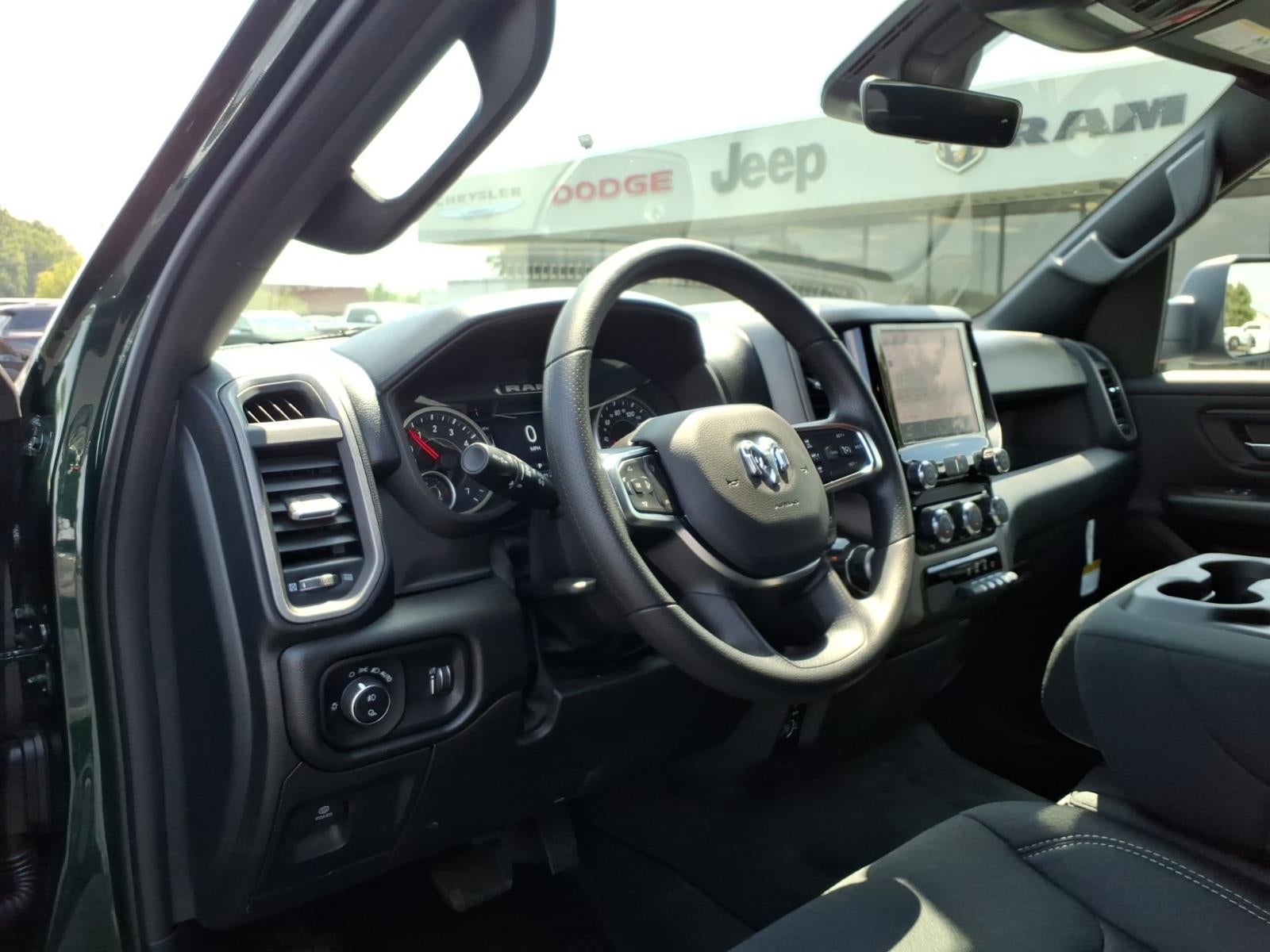2026 RAM 1500 RAM 1500 WARLOCK CREW CAB 4X4 5'7' BOX