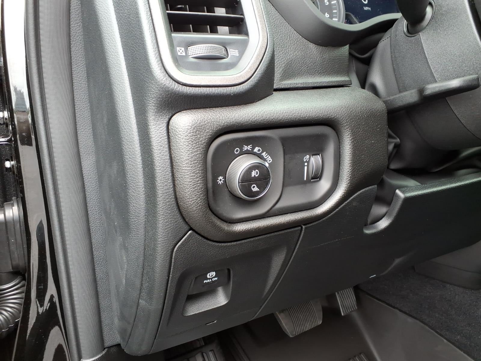 2026 RAM Ram 1500 RAM 1500 WARLOCK CREW CAB 4X4 5'7' BOX