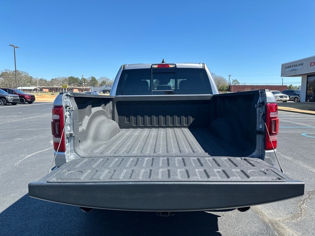2024 RAM 1500 Laramie Crew Cab 4x4 5'7' Box