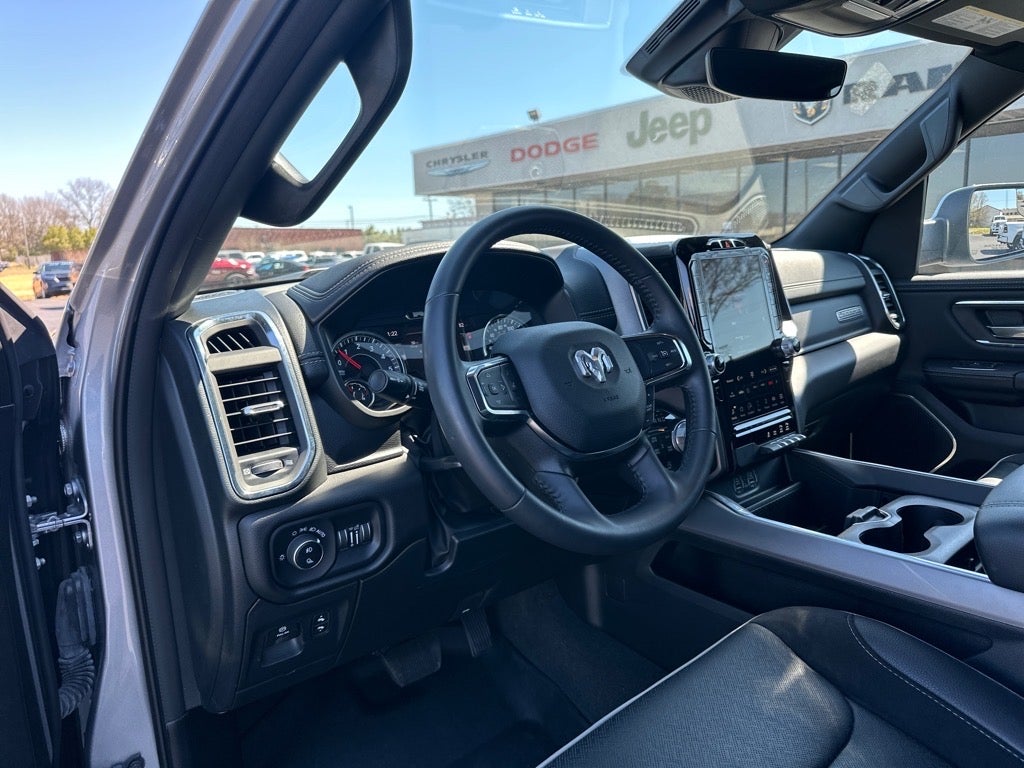 2024 RAM 1500 Laramie Crew Cab 4x4 5'7' Box