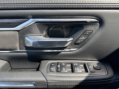 2024 RAM 1500 Laramie Crew Cab 4x4 5'7' Box