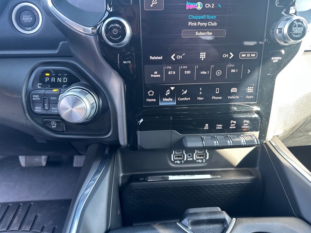 2024 RAM 1500 Laramie Crew Cab 4x4 5'7' Box