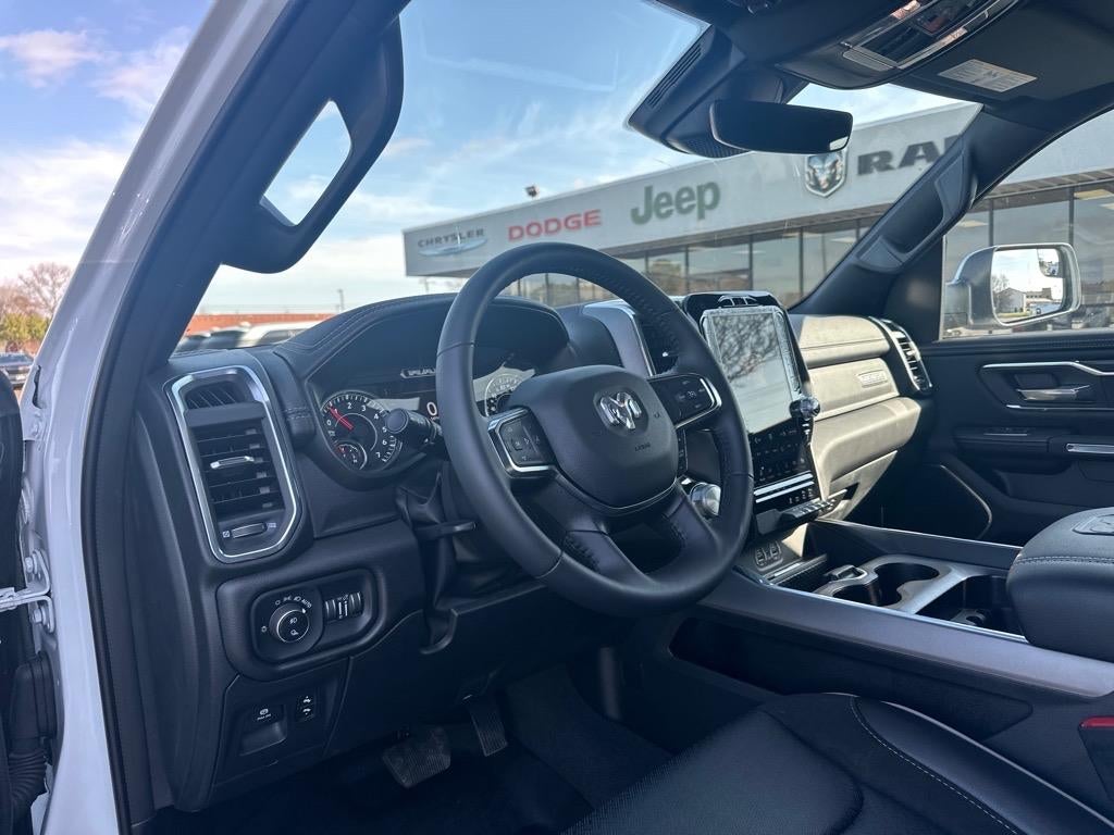 2024 RAM 1500 Laramie Crew Cab 4x4 5'7' Box