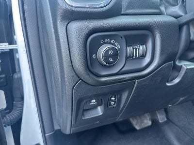 2024 RAM 1500 Laramie Crew Cab 4x4 5'7' Box