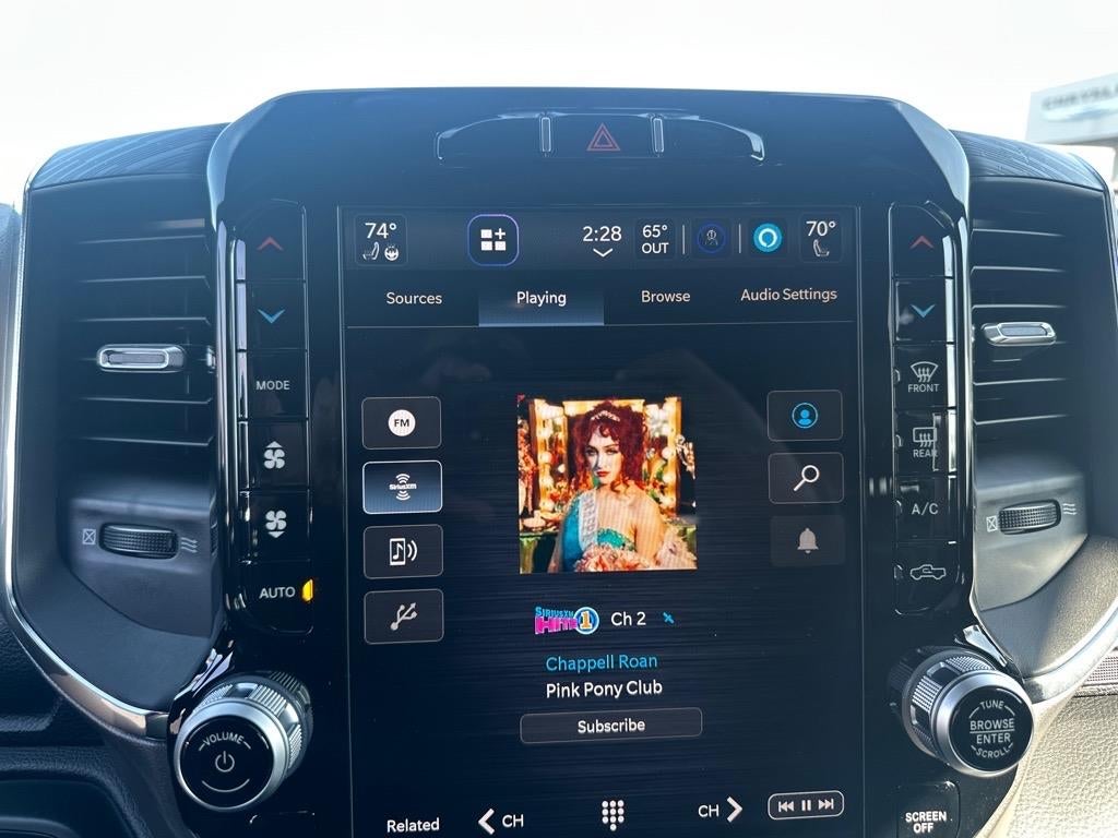 2024 RAM 1500 Laramie Crew Cab 4x4 5'7' Box