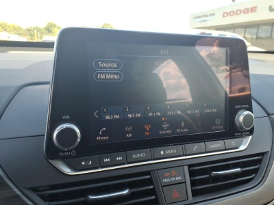 2025 Nissan Altima SV FWD