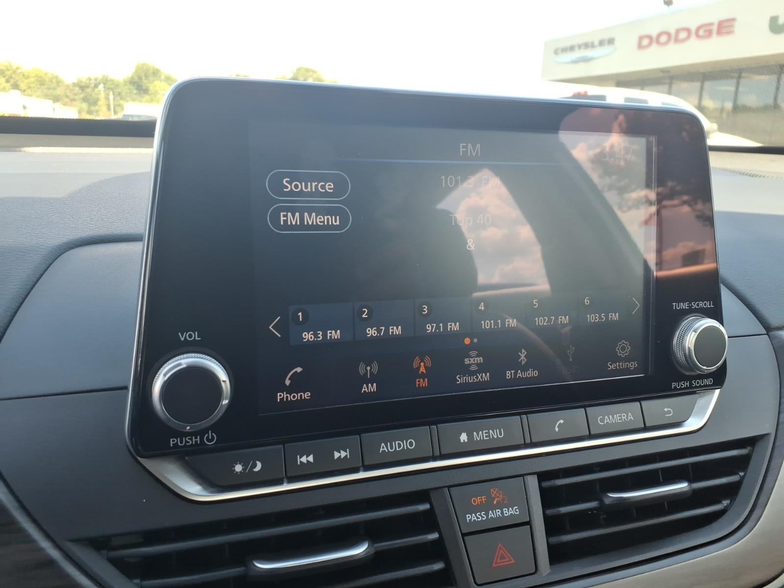 2025 Nissan Altima SV FWD