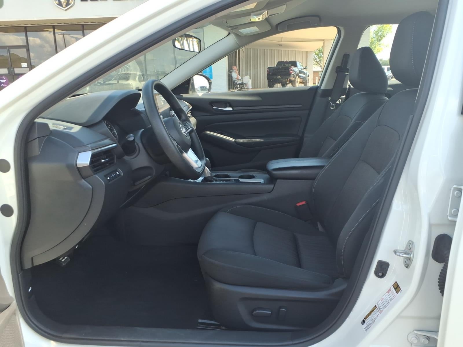 2025 Nissan Altima SV FWD