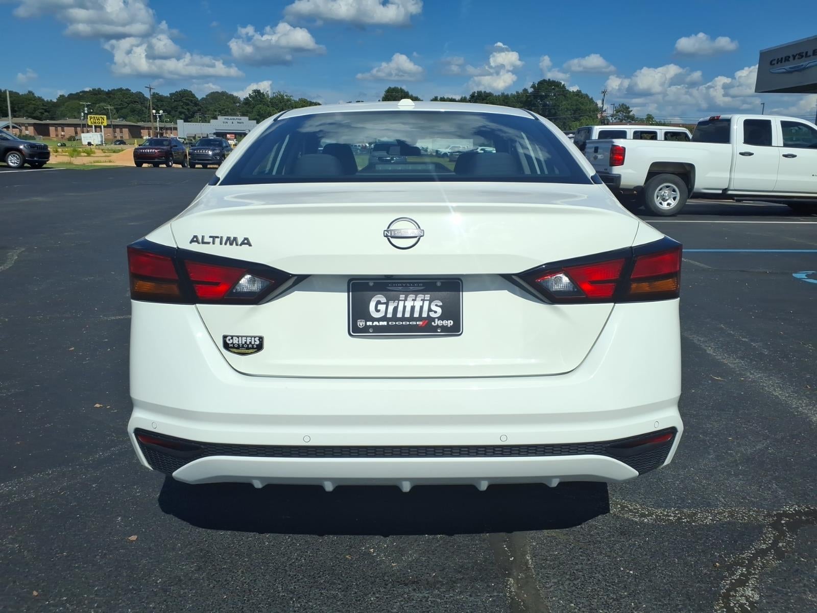 2025 Nissan Altima SV FWD