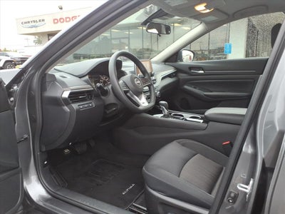 2024 Nissan Altima SV FWD