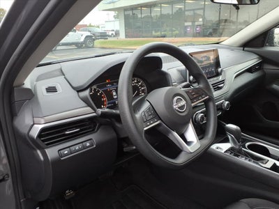 2024 Nissan Altima SV FWD