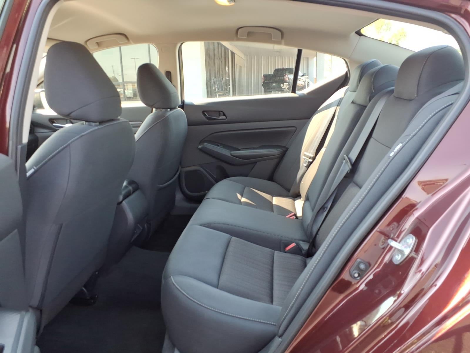 2025 Nissan Altima SV FWD