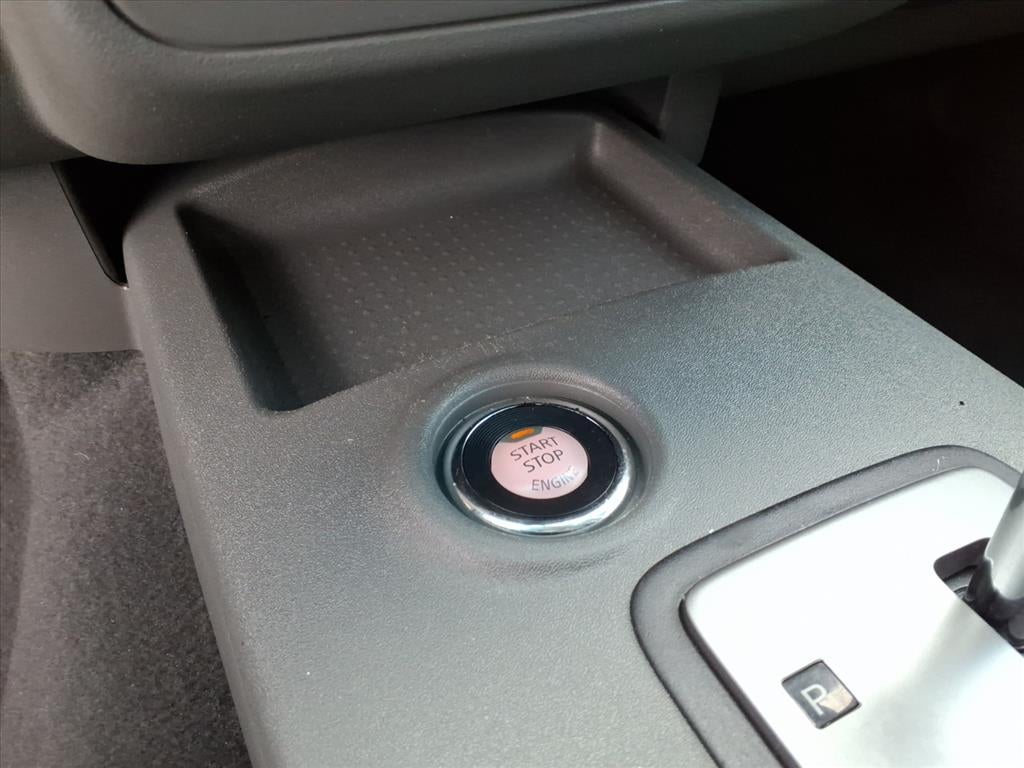 2021 Nissan Frontier Crew Cab SV 4x2