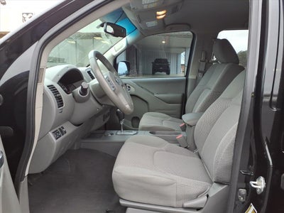 2021 Nissan Frontier Crew Cab SV 4x2