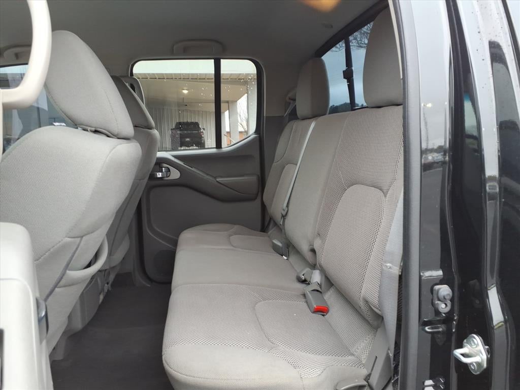 2021 Nissan Frontier Crew Cab SV 4x2