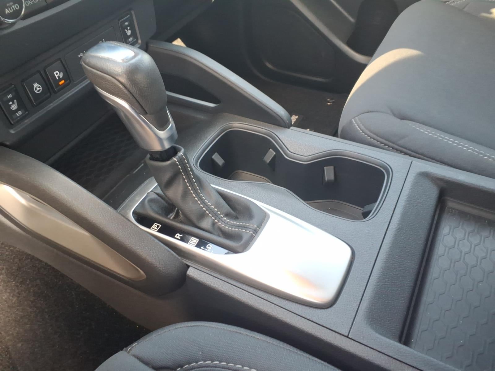 2022 Nissan Frontier Crew Cab SV 4x2