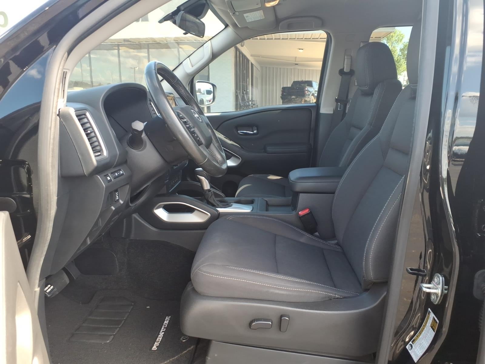 2022 Nissan Frontier Crew Cab SV 4x2
