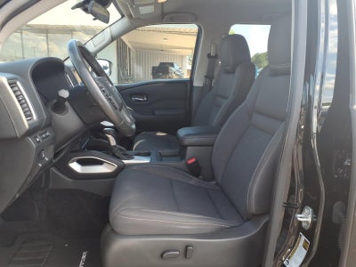 2022 Nissan Frontier Crew Cab SV 4x2