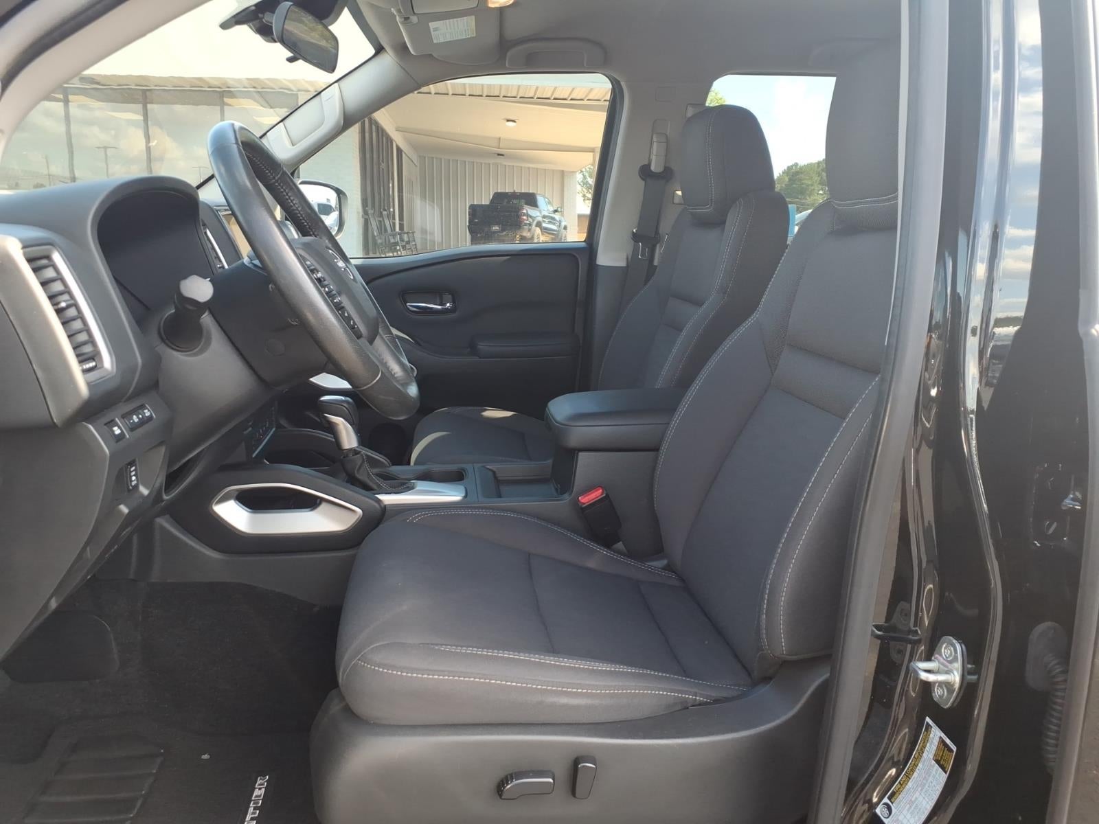2022 Nissan Frontier Crew Cab SV 4x2