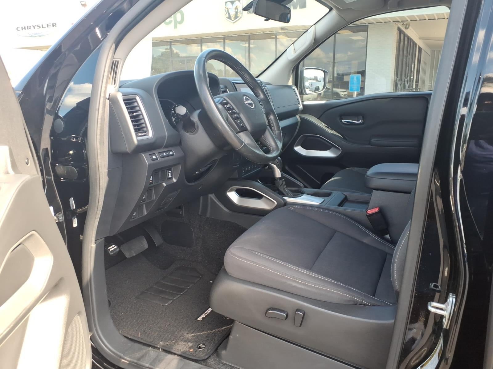 2022 Nissan Frontier Crew Cab SV 4x2